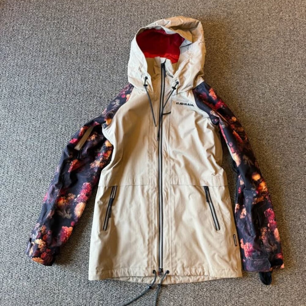 Armada Women's Gypsum Jacket in Floral/ Beige size Medium